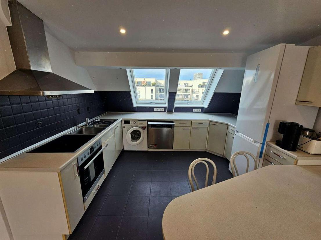 Reisner 16 Apartment
